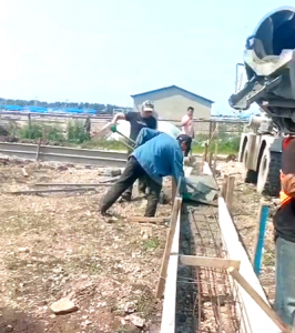 【用戶反饋】魯樽自動上料攪拌車，一條龍服務新農村基礎設施建設